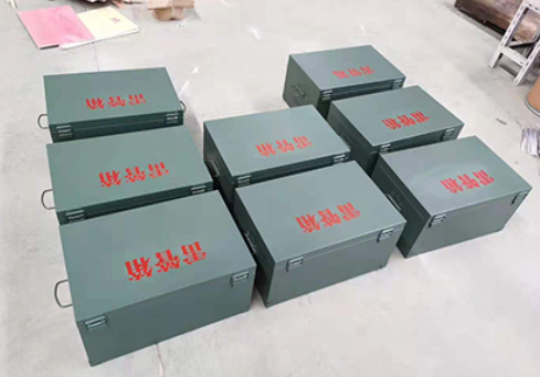 南吕镇炸药箱和雷管箱一般是怎么存放的？